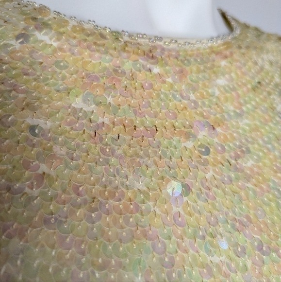 Vintage off white fully sequined & beaded 1/2 sleeve top S/M - Picture 4 of 10